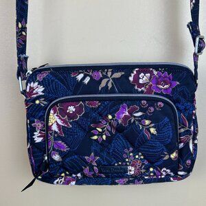 Vera Bradley crossbody not adjustable nylon purse Garden Dream (retired pattern)